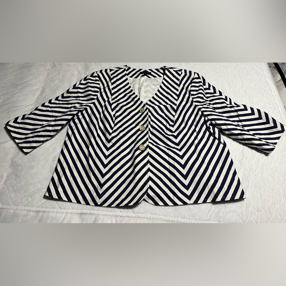 Talbots 3/4 length sleeve button jacket. - Picture 1 of 9